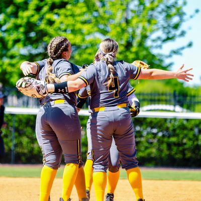 Image post by @goshockerssb on Instagram