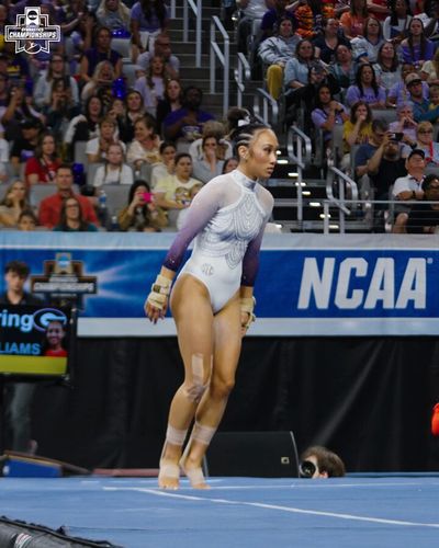 Video post by @NCAA_Gymnastics on Twitter