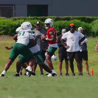 Video post by @USFFootball on Twitter
