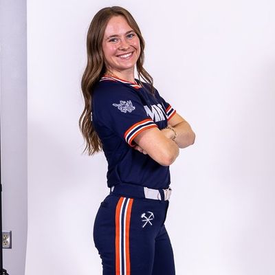 Image post by @MinesSoftball on Twitter