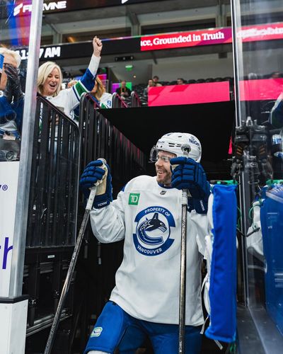 Image post by @Canucks on Twitter