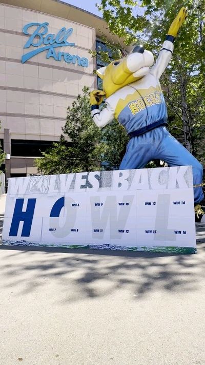 Video post by @wolvescrunch on Instagram