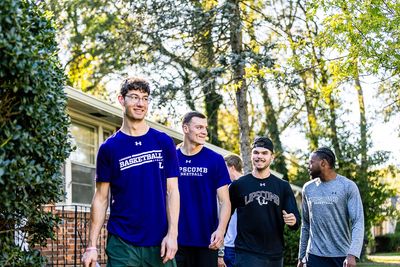 Image post by @lipscombbisons on Instagram