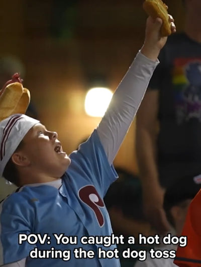 Video post by @blueclaws on TikTok