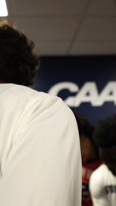 Video post by @StonyBrookMBB on Twitter