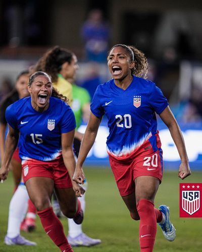 Image post by @USWNT on Twitter
