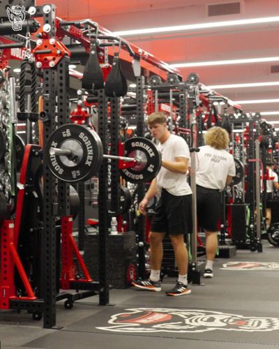 Video post by @PackWrestle on Twitter