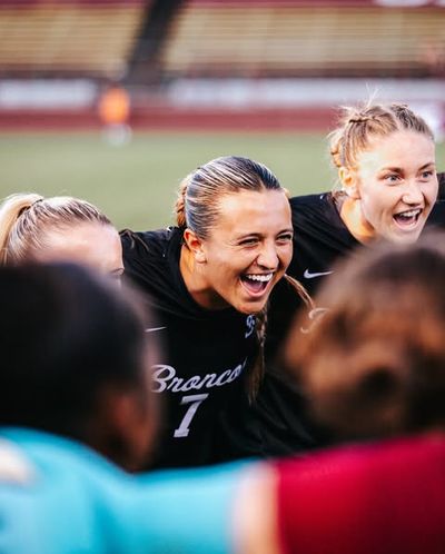 Image post by @scuwomenssoccer on Instagram