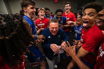 Image post by @KansasBasketball on Facebook