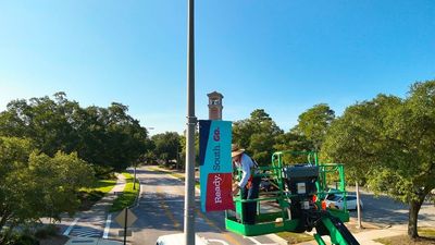 Video post by @uofsouthalabama on Instagram