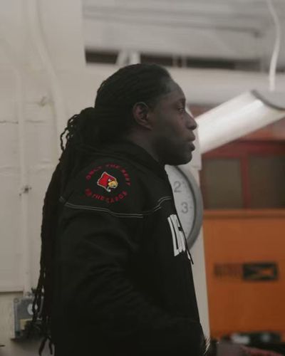 Video post by @LouisvilleFB on Twitter