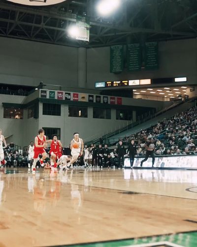 Video post by @WSU_MBB on Twitter