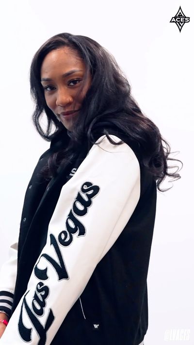 Video post by @lvaces on Instagram
