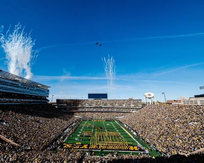 Image post by @TheIowaHawkeyes on Twitter