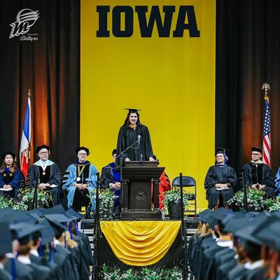 Image post by @phoenixmercury on Instagram