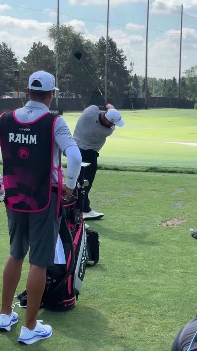 Video post by @livgolfleagueofficial on Facebook