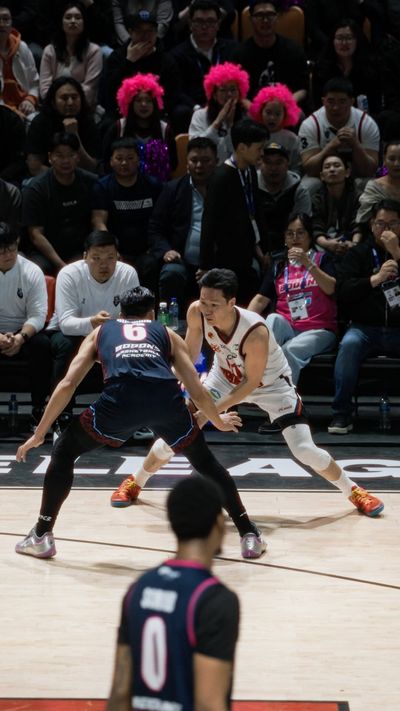 Video post by @mongolianhoops on Instagram