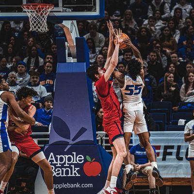 Image post by @stonybrook_mbb on Instagram