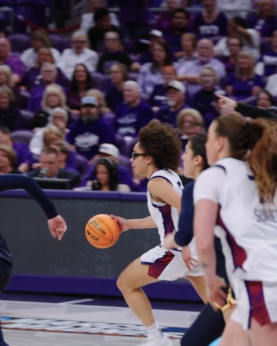 Video post by @tcuwbb on Twitter