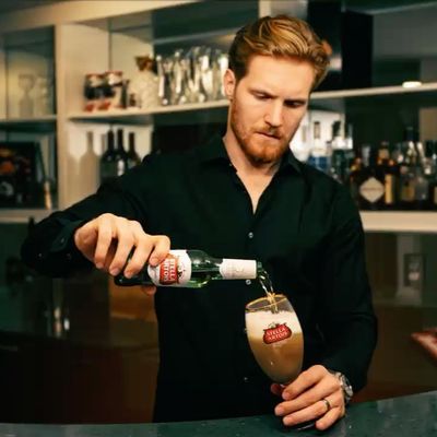 Video post by @landeskog.92 on Instagram