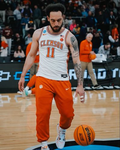 Image post by @clemsonmbb on Instagram