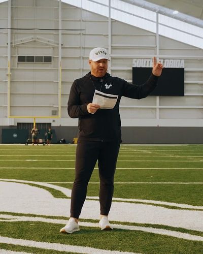 Video post by @USFFootball on Twitter