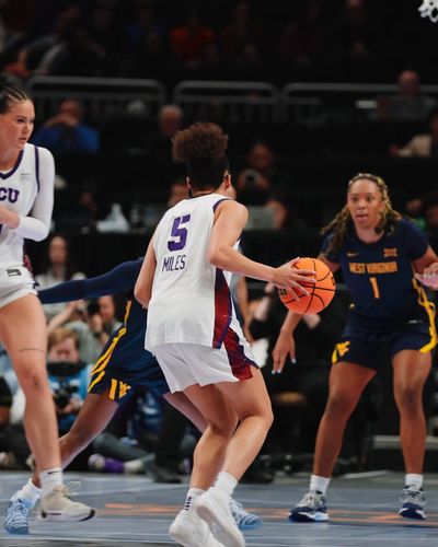 Video post by @tcuwbb on Twitter