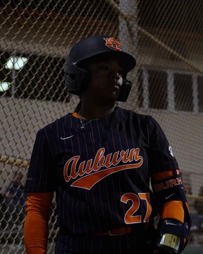 Video post by @AuburnSoftball on Twitter