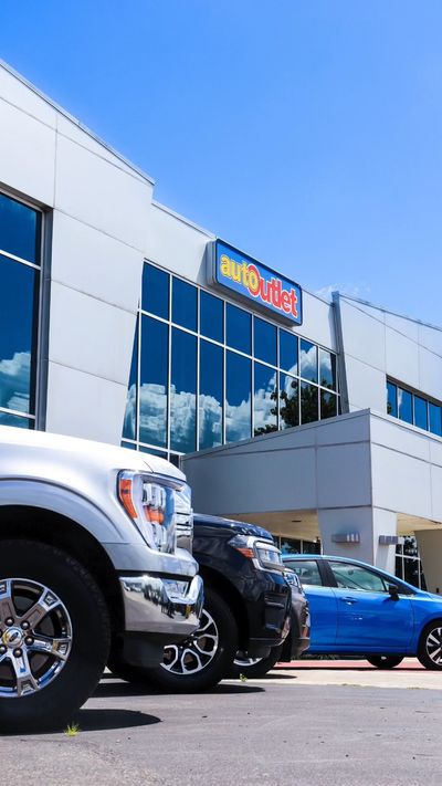 Video post by @PaulMillerAutoOutlet on Facebook