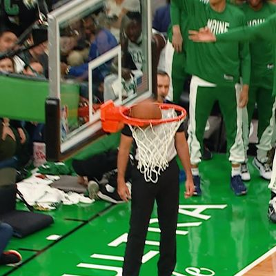 Video post by @celtics on Twitter