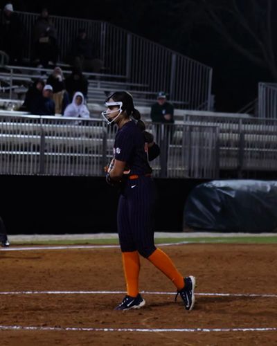 Video post by @AuburnSoftball on Twitter