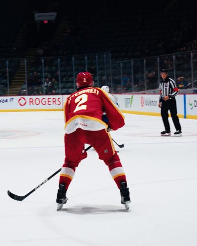 Video post by @abbycanucks on Twitter