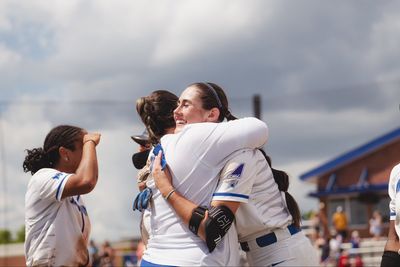 Image post by @MemphisSoftball on Twitter