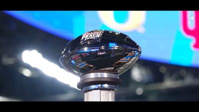 Video post by @IndianaFootball on Twitter