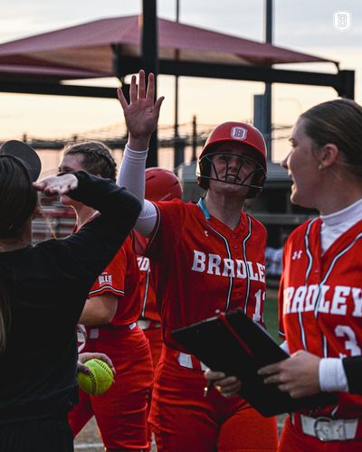 Image post by @BradleySoftball on Twitter