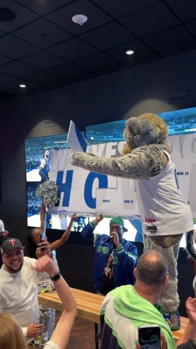 Video post by @wolvescrunch on Instagram
