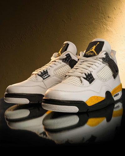 Image post by @footlocker on Instagram