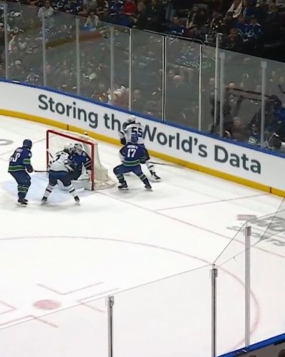 Video post by @Canucks on Twitter
