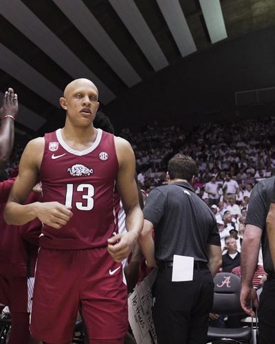Video post by @RazorbackMBB on Twitter