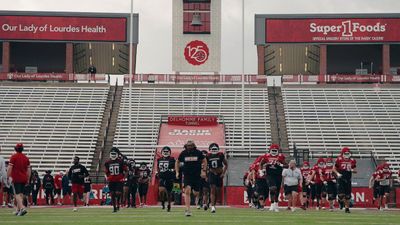 Video post by @RaginCajunsFB on Twitter