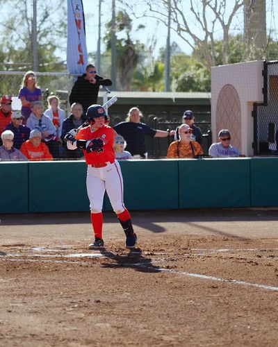 Video post by @AuburnSoftball on Twitter