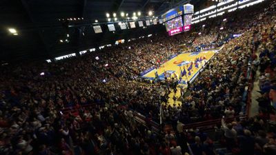 Video post by @KUHoops on Twitter