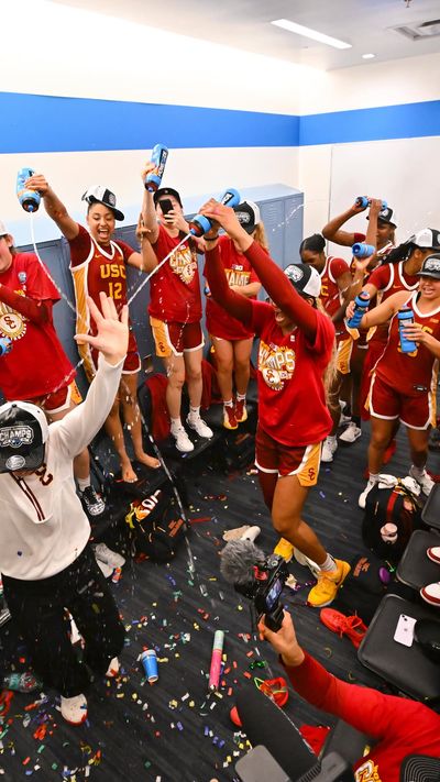 Video post by @uscwbb on Instagram