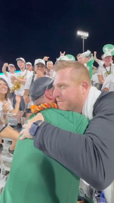 Video post by @usfhot on Instagram