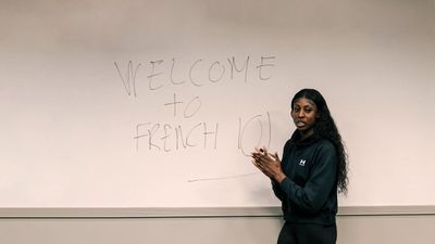 Video post by @GamecockWBB on Twitter/X