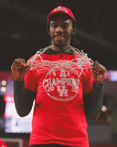 Image post by @uhcougarmbk on Instagram