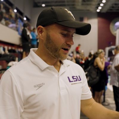 Video post by @LSUSwimDive on Twitter