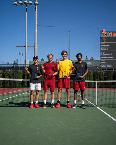 Image post by @uscmenstennis on Instagram