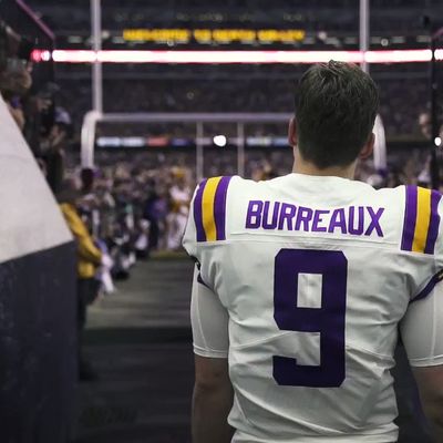 Video post by @LSUfootball on Twitter