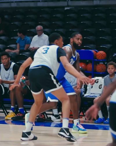 Video post by @Pitt_MBB on Twitter